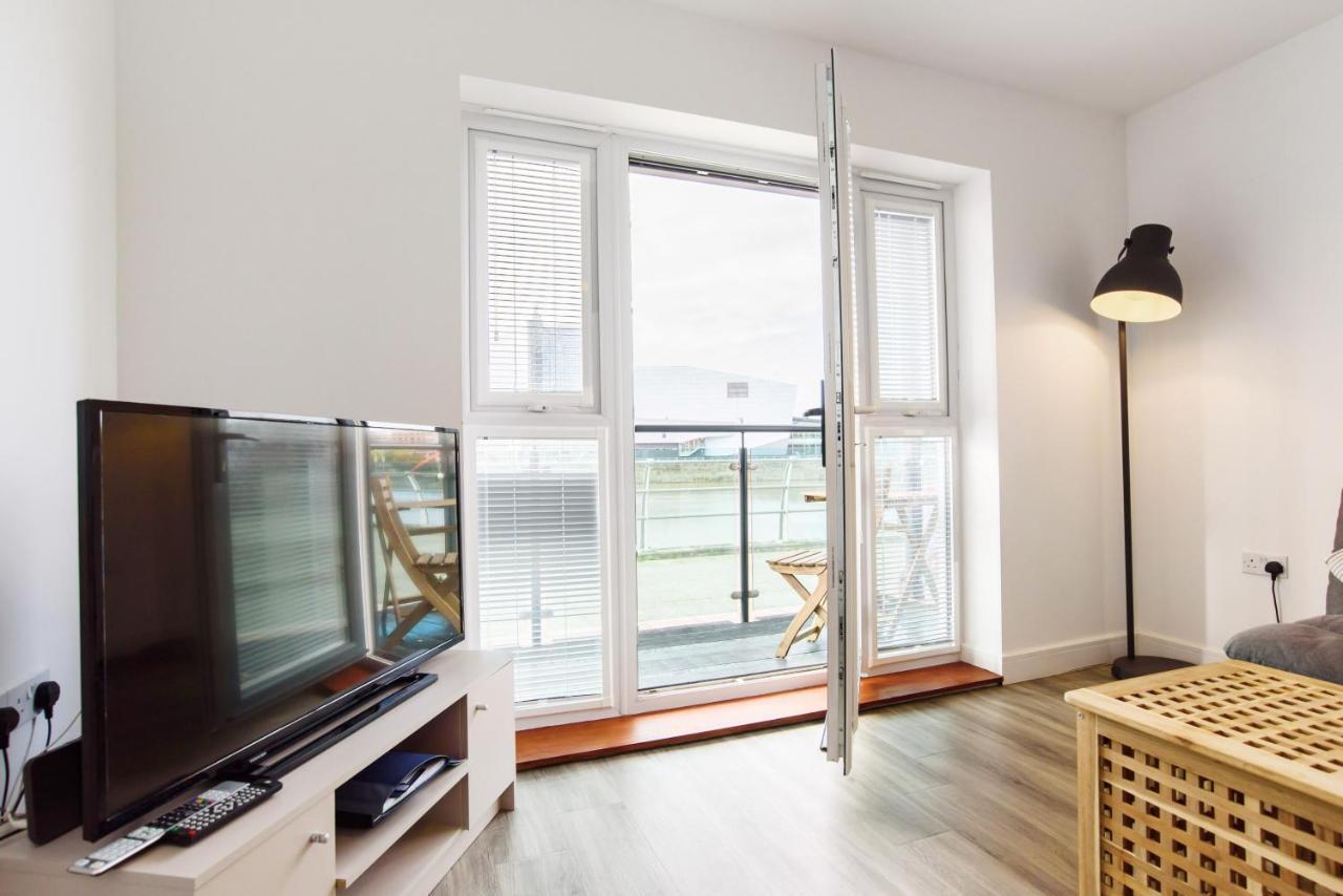 Apartmán Raphael Retreat Newport  Exteriér fotografie